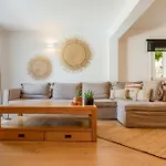 Myconian Platinum Senior & Deluxe Вилла *