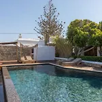 Myconian Platinum Senior & Deluxe Villa Kalafati