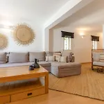 Myconian Platinum Senior & Deluxe וילה