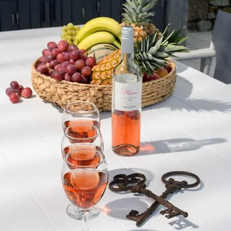 Myconian Platinum Senior & Deluxe * 卡拉法蒂斯