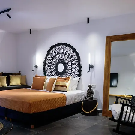 Myconian Platinum Senior & Deluxe Vila