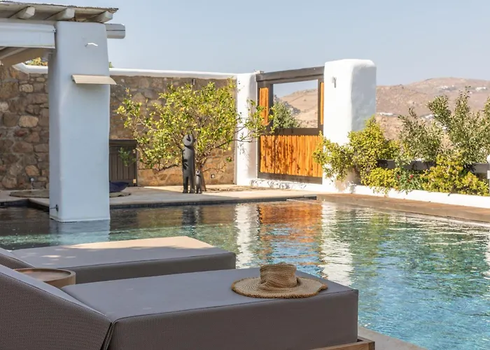 Vila Myconian Platinum Senior & Deluxe