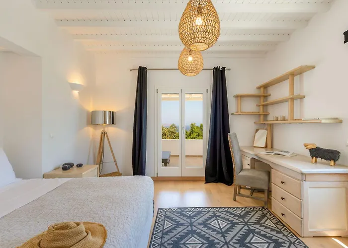 Villa Myconian Platinum Senior & Deluxe *