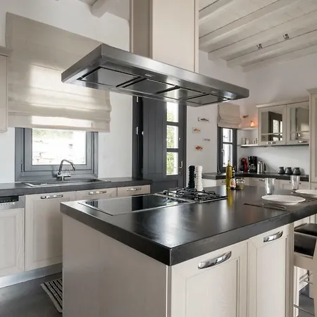 Myconian Platinum Senior & Deluxe * Kalafatis