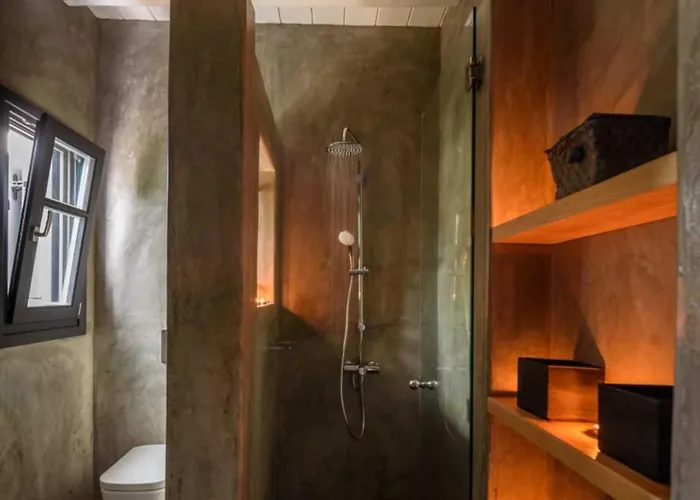 Myconian Platinum Senior & Deluxe * Καλαφάτη