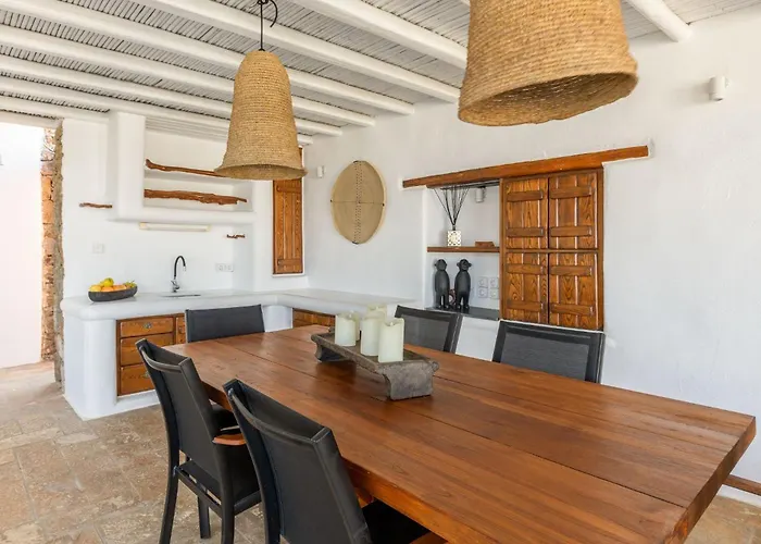 Myconian Platinum Senior & Deluxe Villa Kalafatis