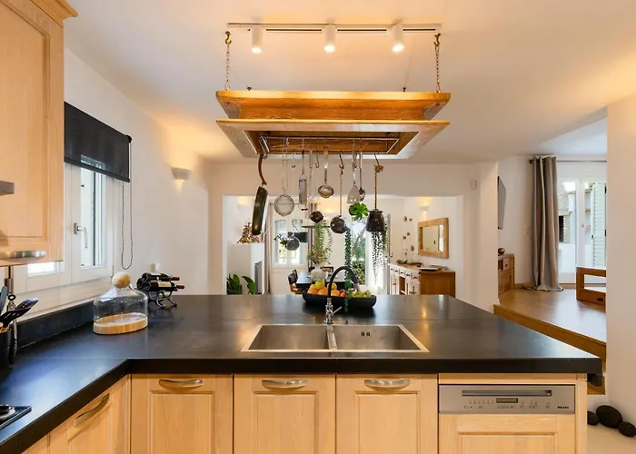 Myconian Platinum Senior & Deluxe Villa Kalafatis