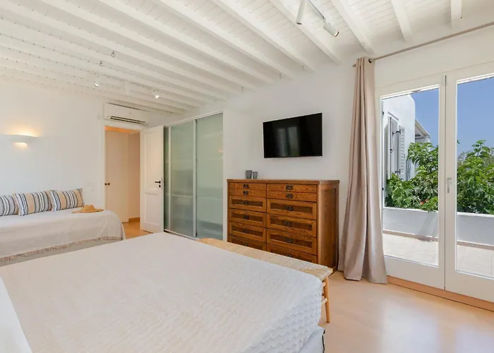 Myconian Platinum Senior & Deluxe * Καλαφάτη