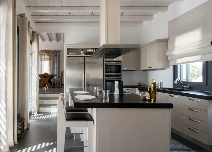 Myconian Platinum Senior & Deluxe * Καλαφάτη